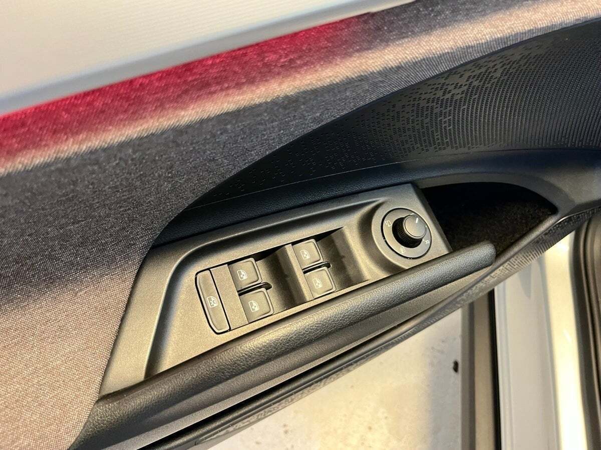 Sølv Skoda Enyaq fra 2021