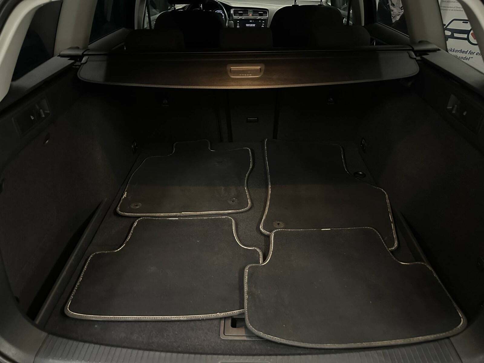 Sort VW Golf VII fra 2017