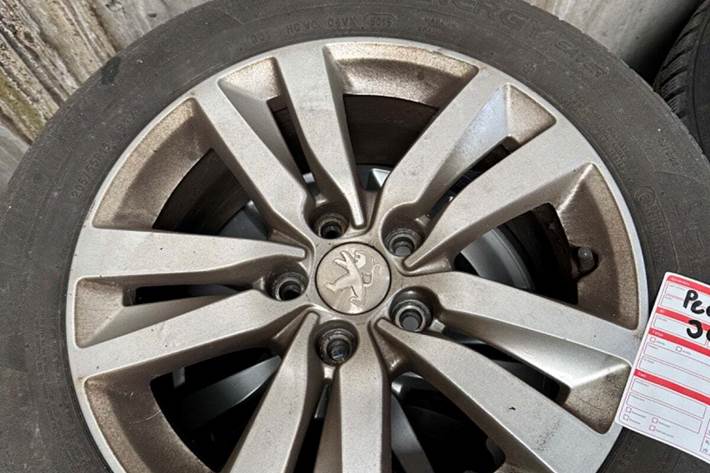 Sort Peugeot 308 fra 2016