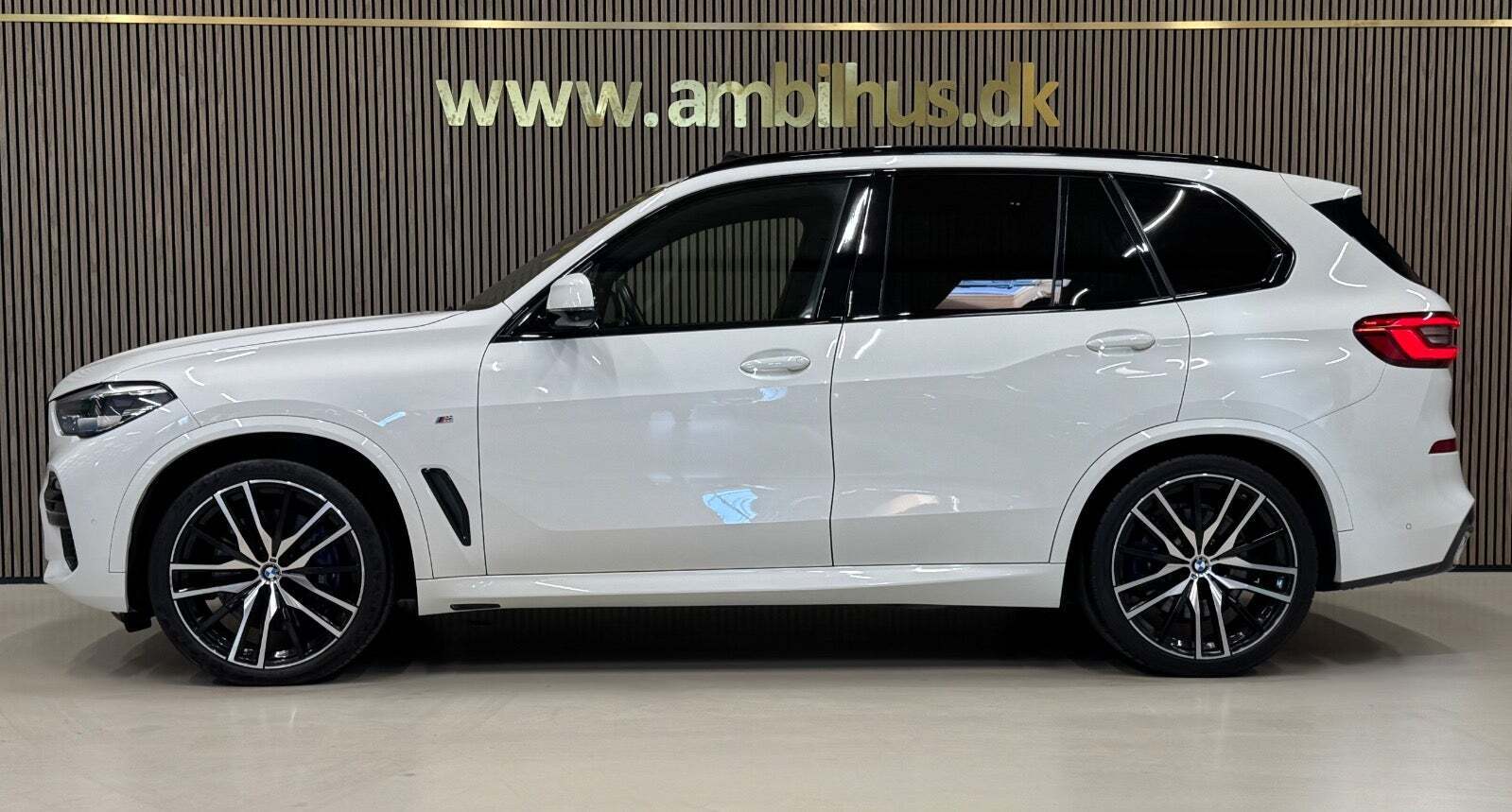 Hvid BMW X5 fra 2019