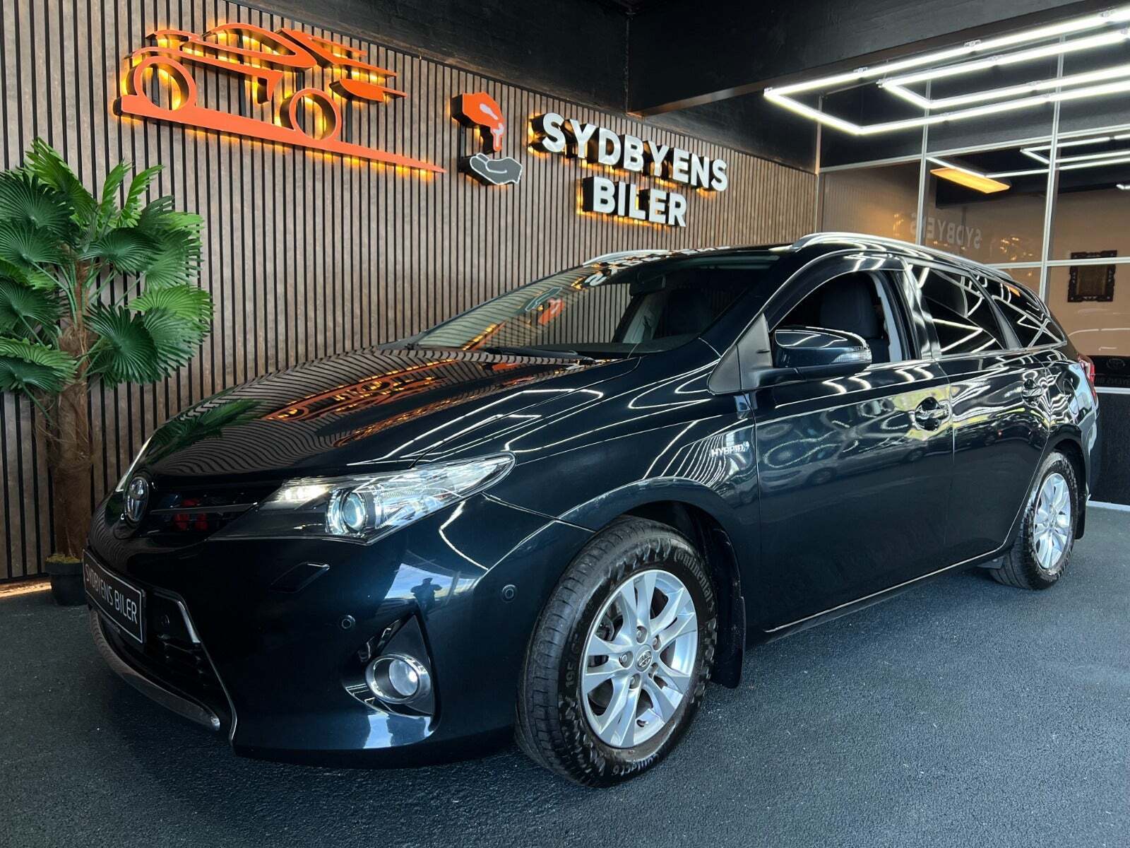 undefined Toyota Auris fra 2014 set udefra
