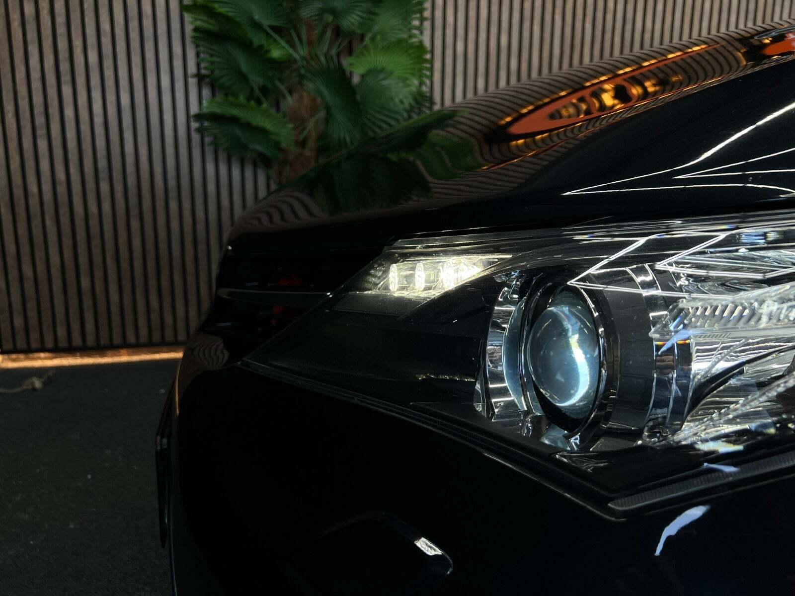 undefined Toyota Auris fra 2014