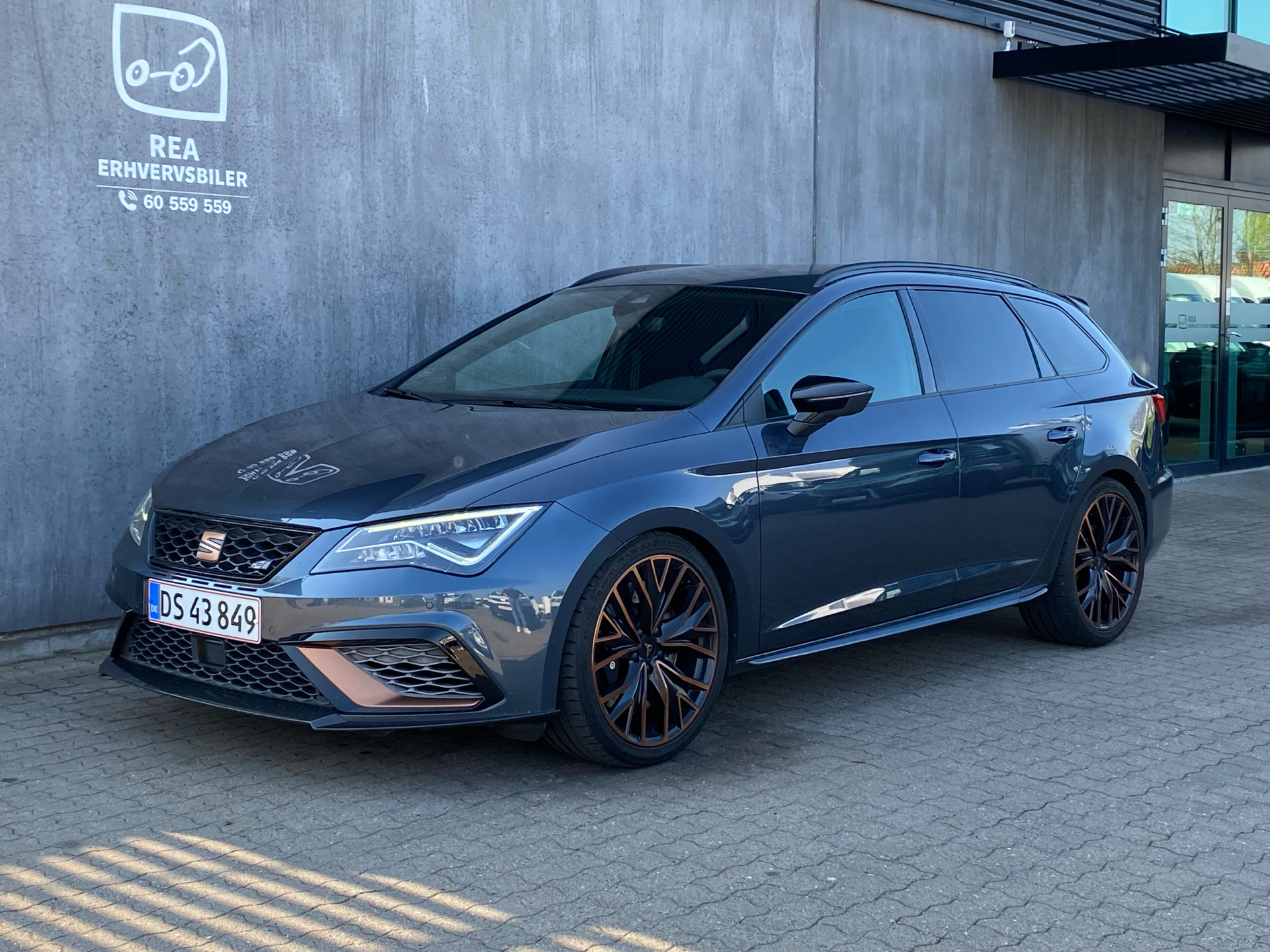 Seat Leon 2,0 Sportstourer TSI Cupra Start/Stop 4X4 DSG 300HK Stc 6g Aut.