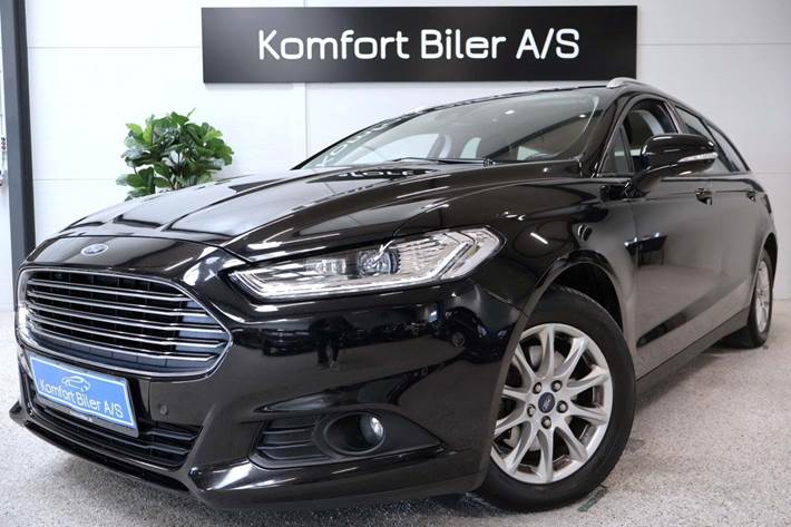 Sort Ford Mondeo fra 2017