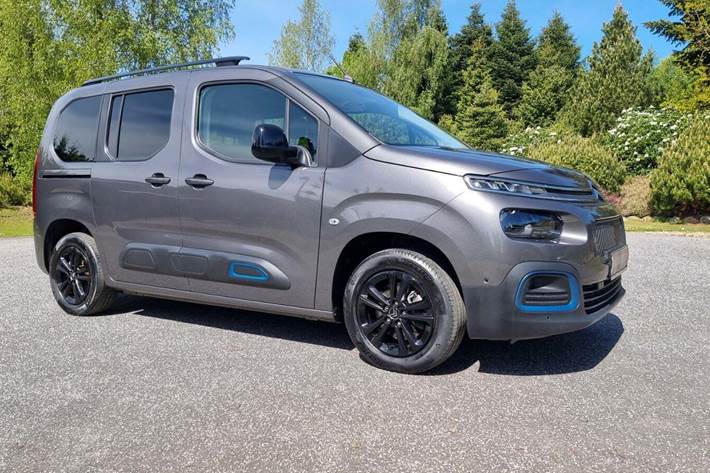 Grå Citroën ë-Berlingo fra 2022