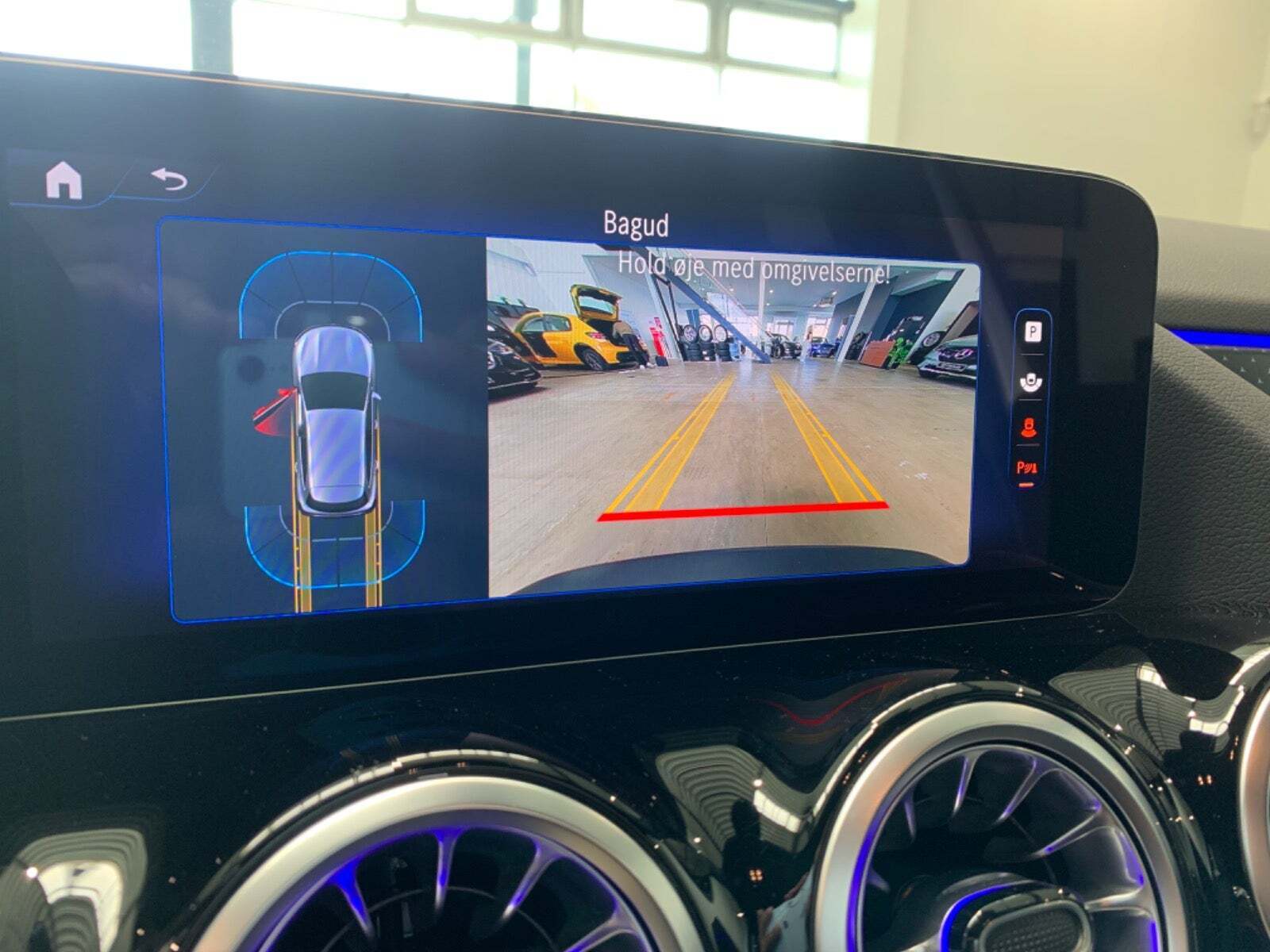 Hvid Mercedes EQA250 fra 2024