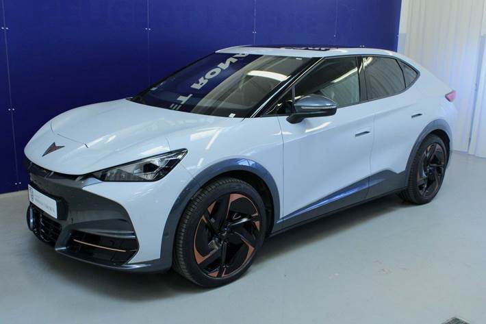 Hvid Cupra Tavascan fra 2024