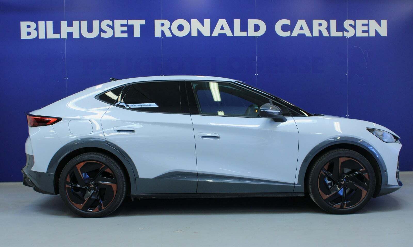 Hvid Cupra Tavascan fra 2024