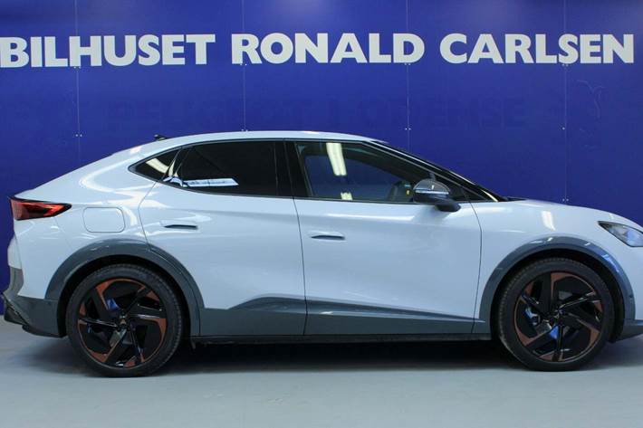 Hvid Cupra Tavascan fra 2024