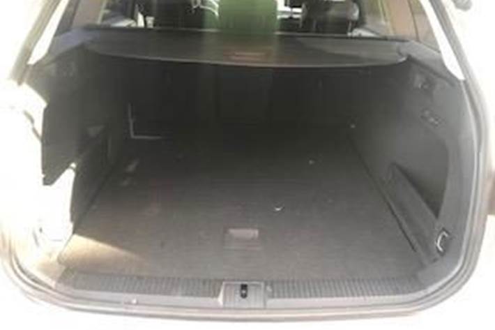 Sølv VW Passat fra 2018