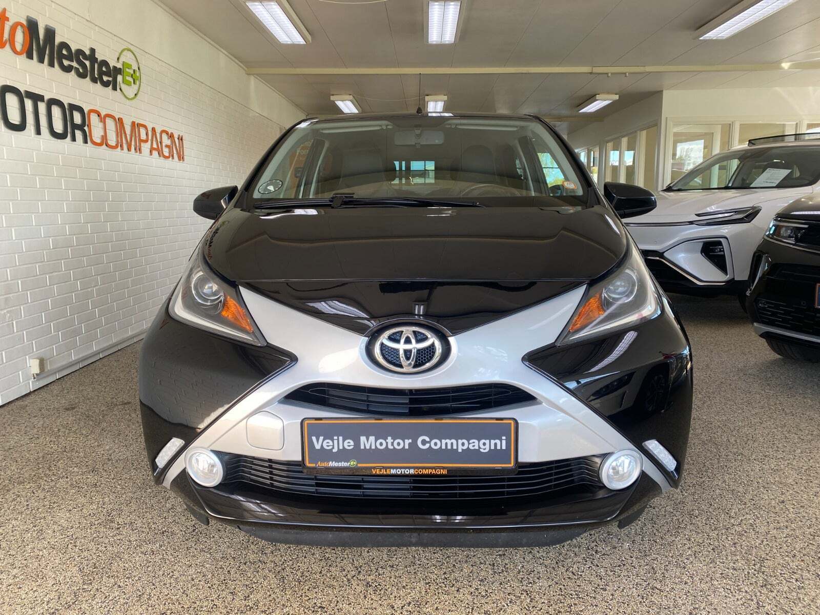 Sort Toyota Aygo fra 2017