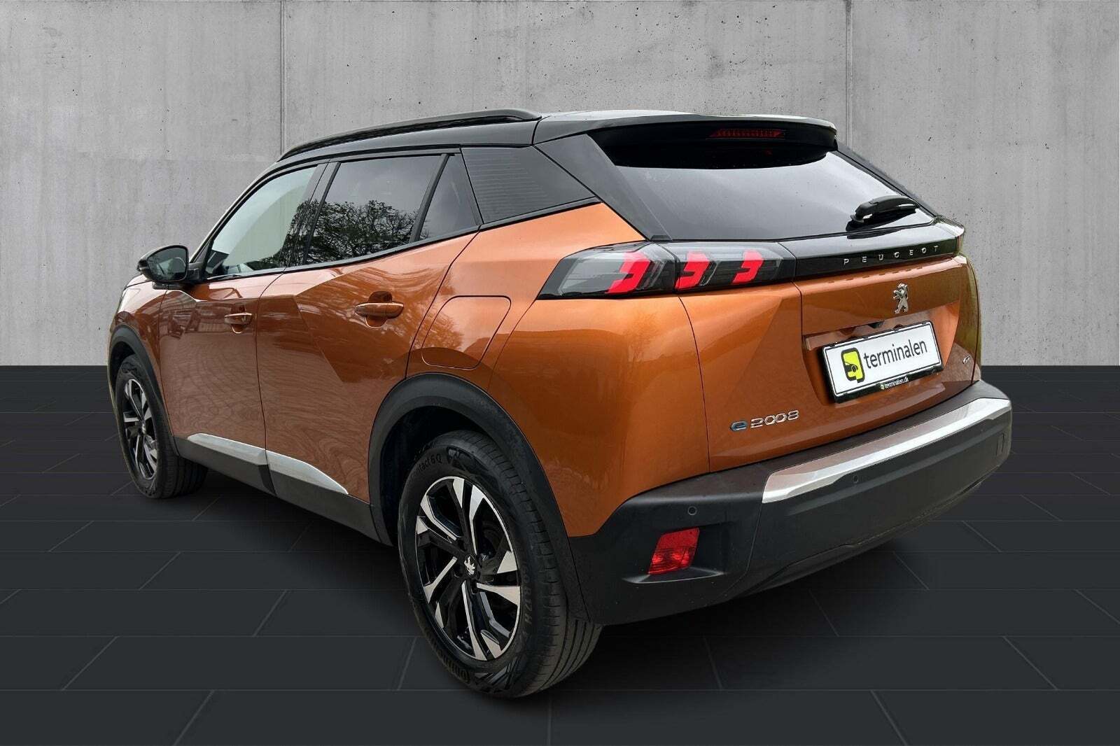 Peugeot e-2008
