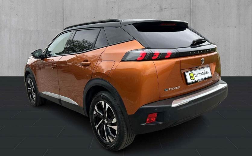 Peugeot e-2008