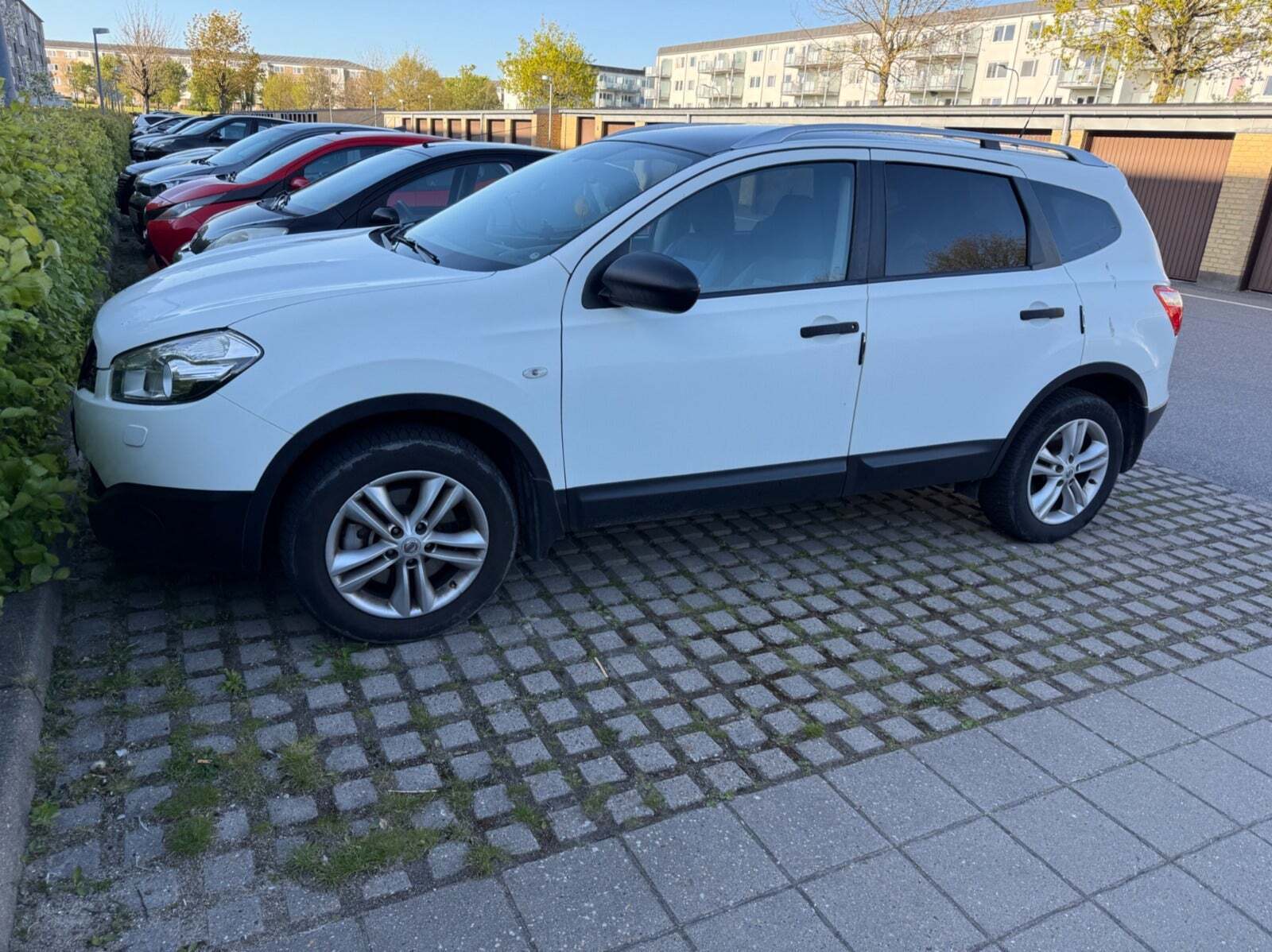 Hvid Nissan Qashqai+2 fra 2012