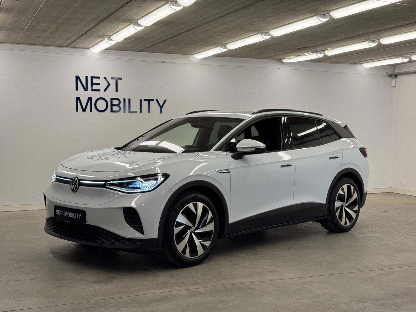 undefined VW ID.4 fra 2021 set udefra