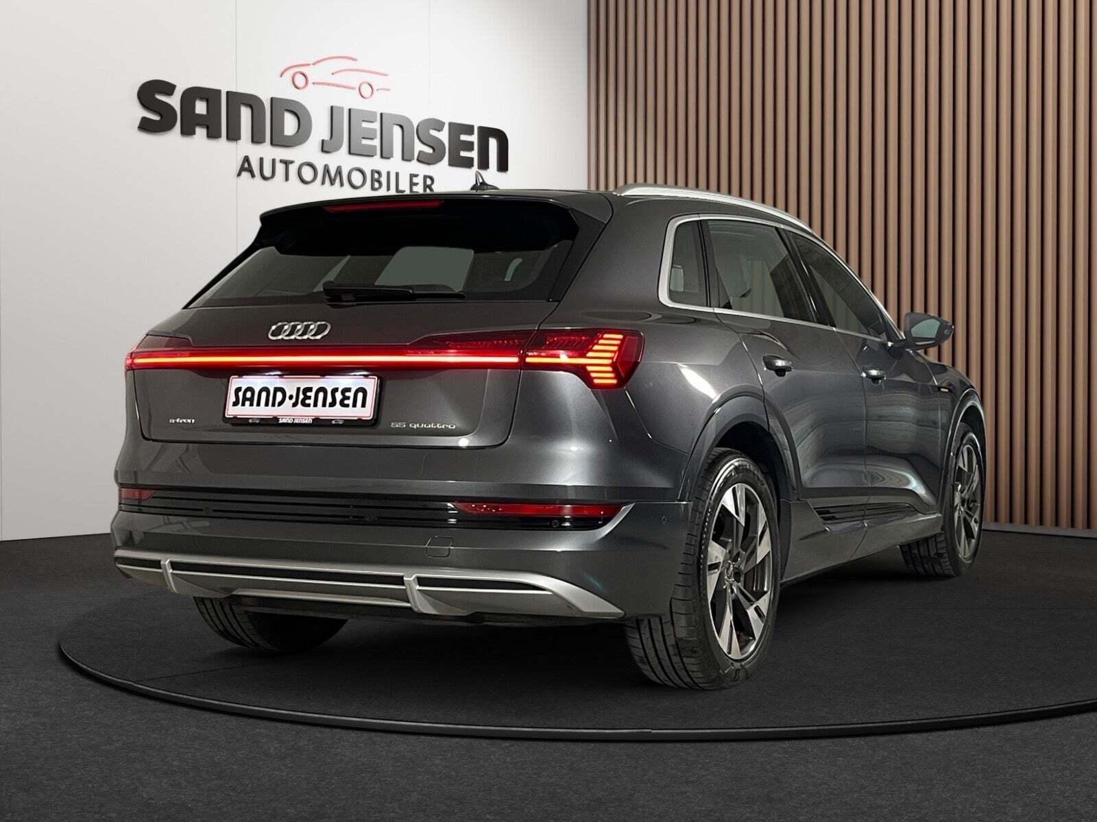 Audi e-tron 55 S-line quattro