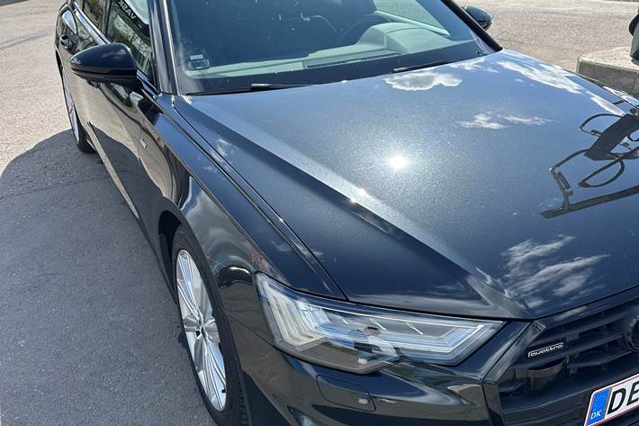 Grå Audi A6 fra 2021