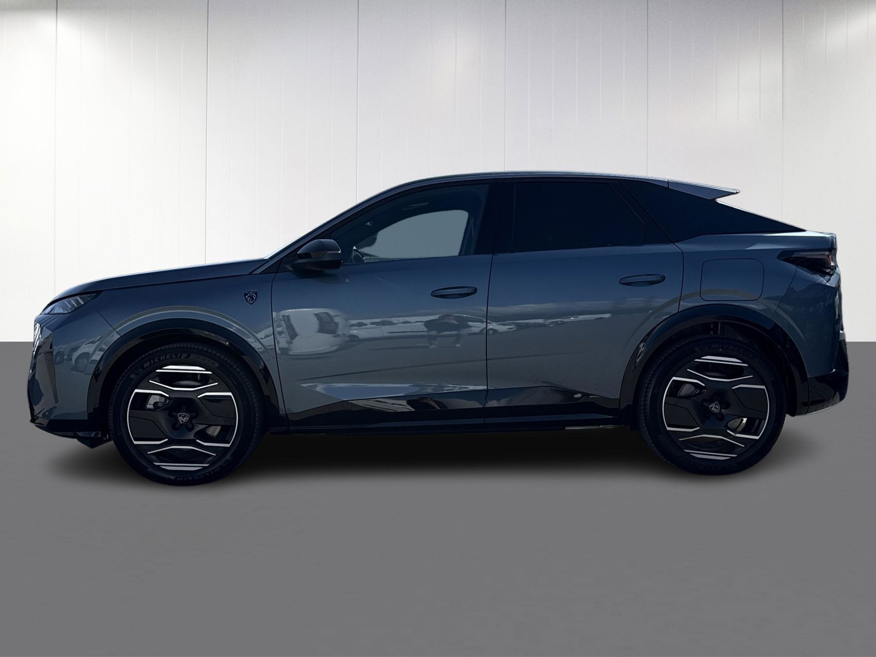Peugeot e-3008