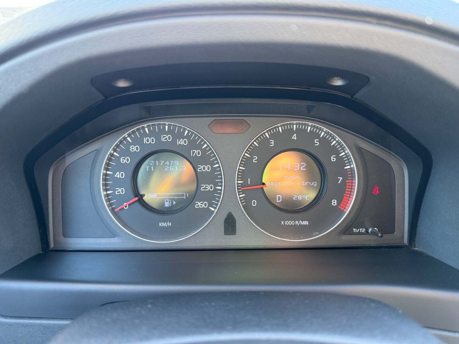 Sort Volvo V70 fra 2008