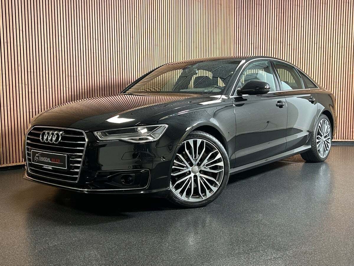 Sort Audi A6 fra 2015 set udefra