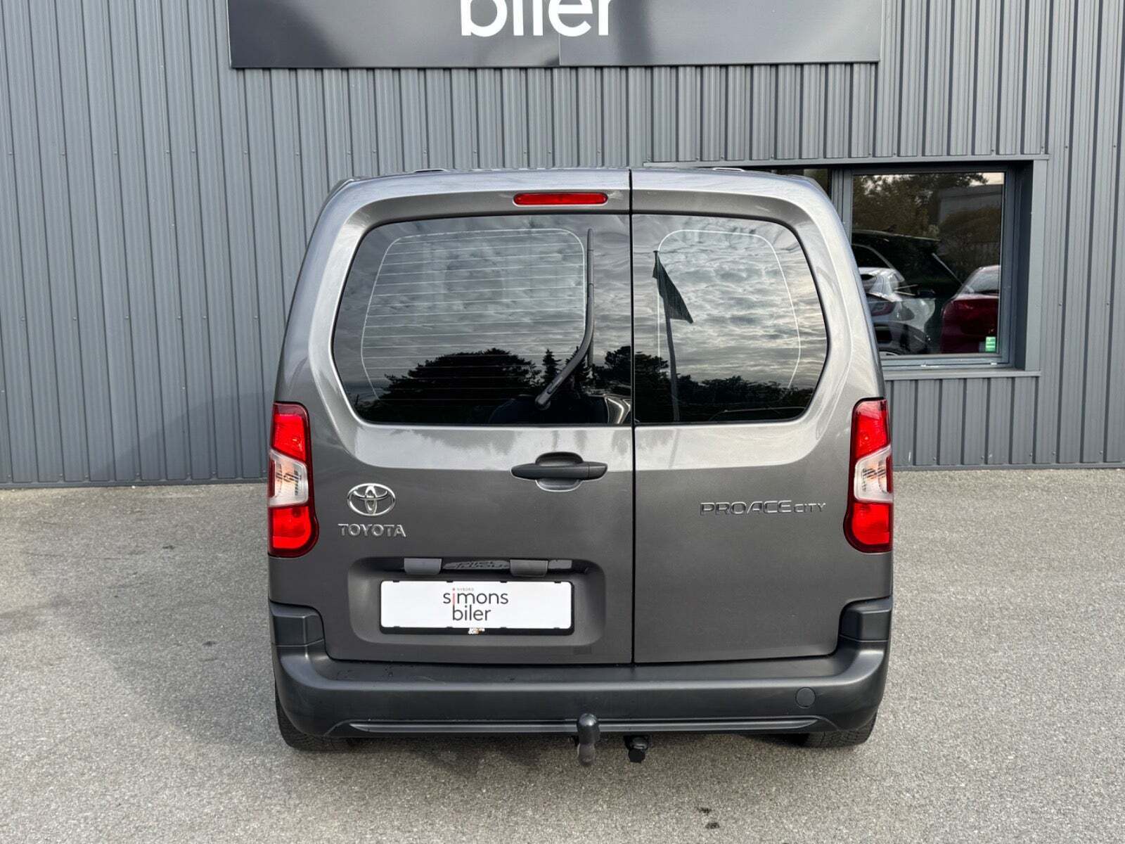 Toyota ProAce City Verso 1,2 T 110 Medium Shutttle
