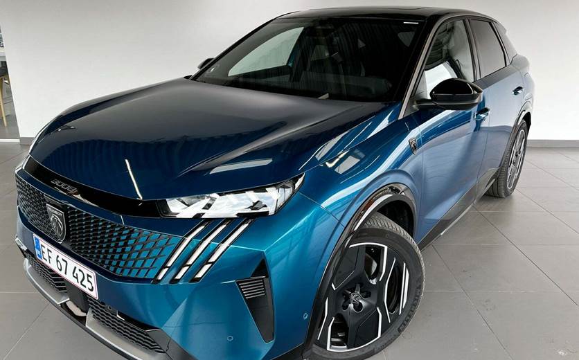 Peugeot e-3008
