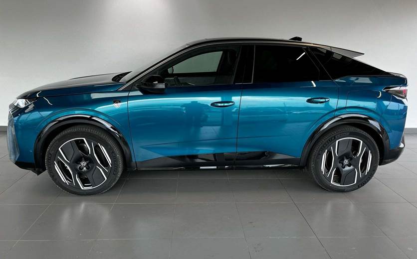 Peugeot e-3008