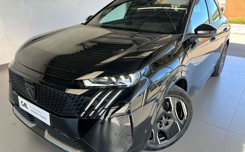 Peugeot e-3008