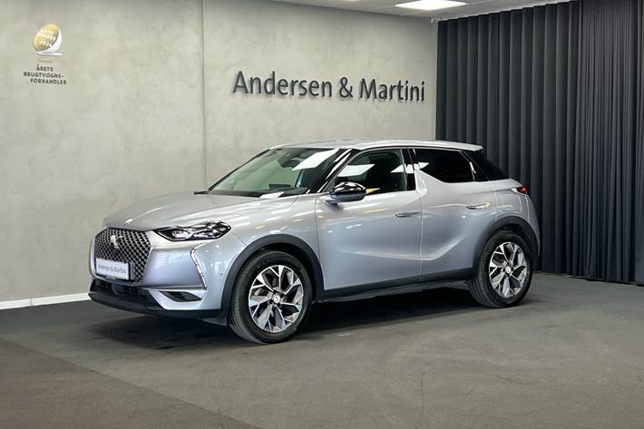 Grå DS DS3 Crossback fra 2020 set udefra