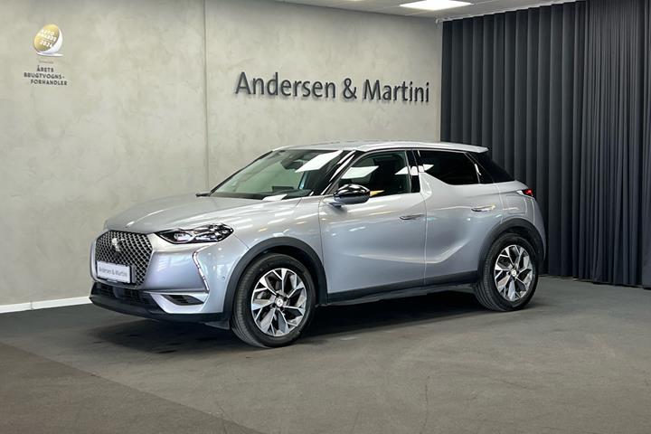 Grå DS DS3 Crossback fra 2020 set udefra