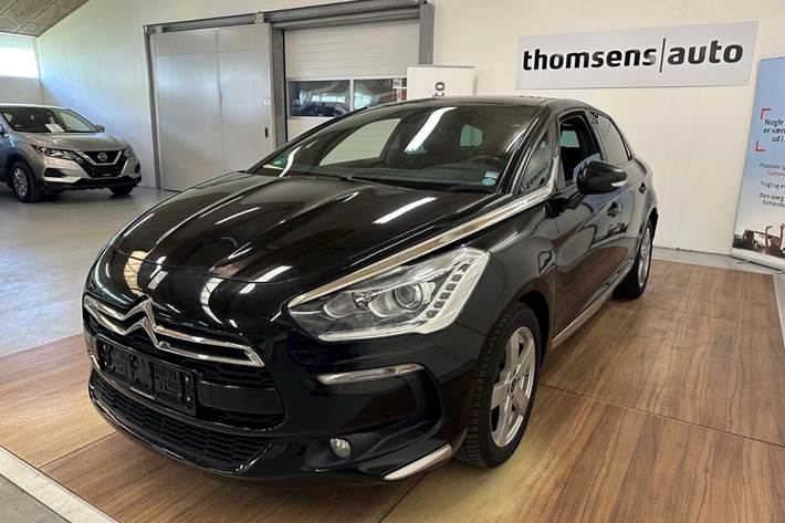 Sort Citroën DS5 fra 2015 set udefra