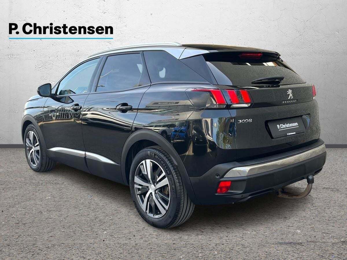 Sort Peugeot 3008 fra 2017