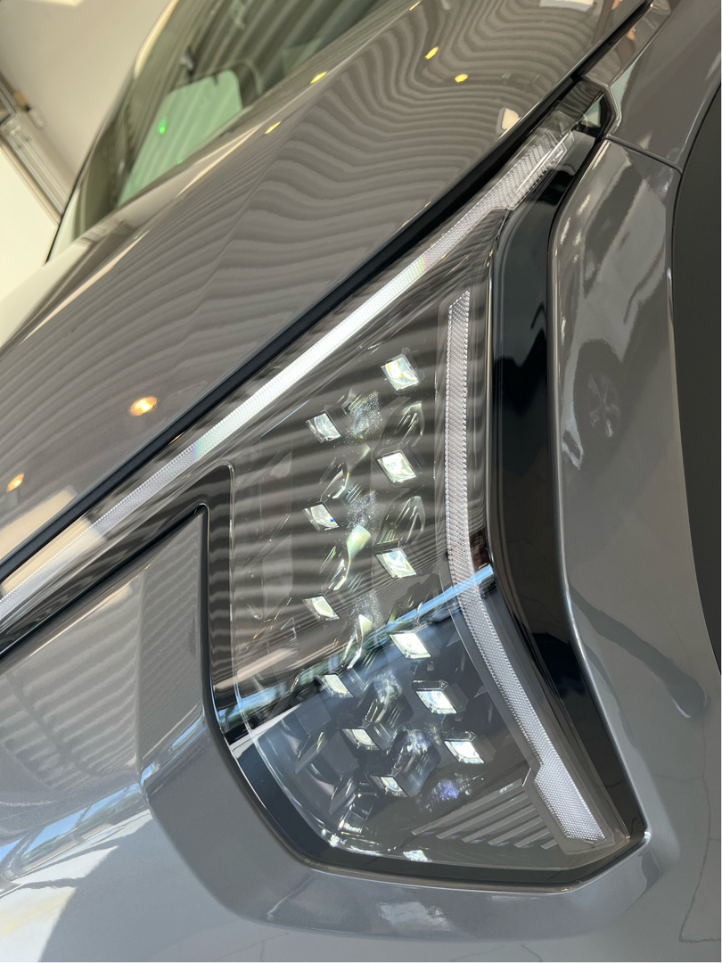 Grå Kia EV3 fra 2025