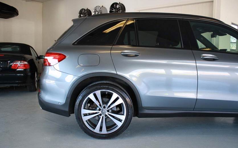 Mercedes GLC300