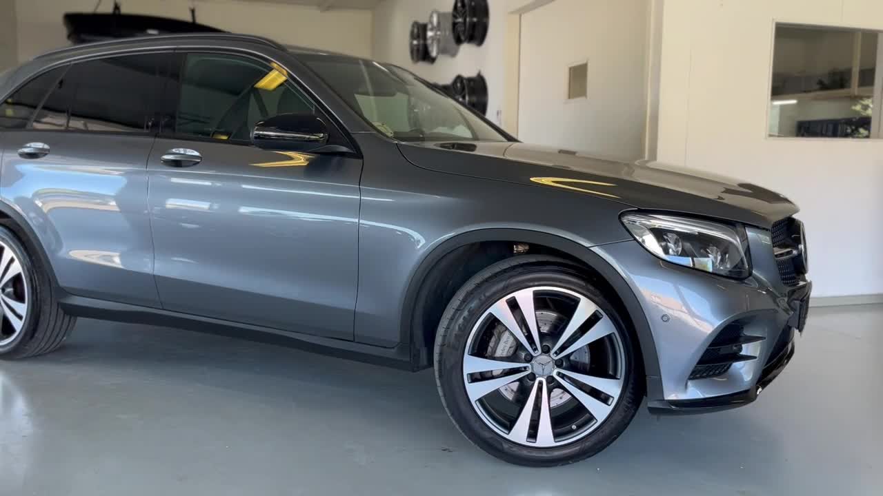 Mercedes GLC300