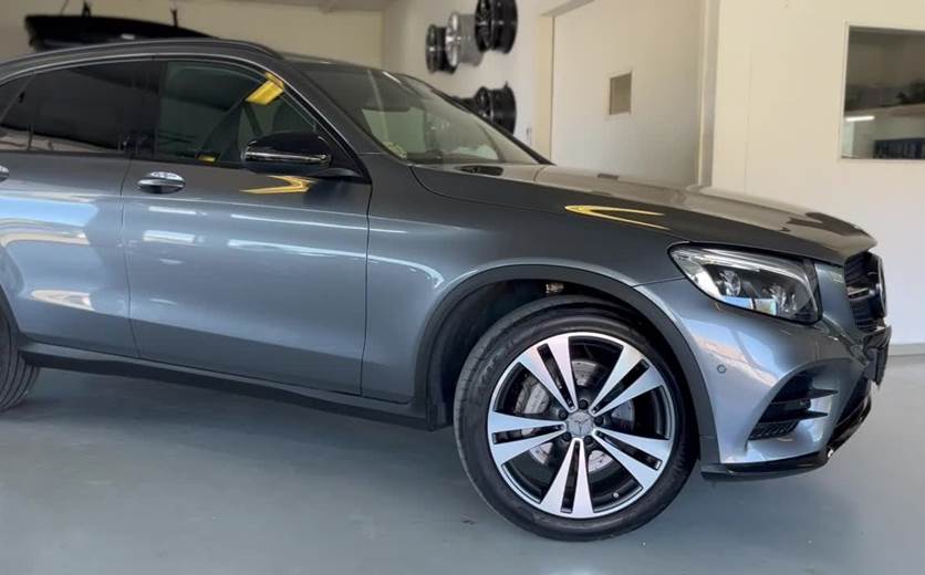 Mercedes GLC300