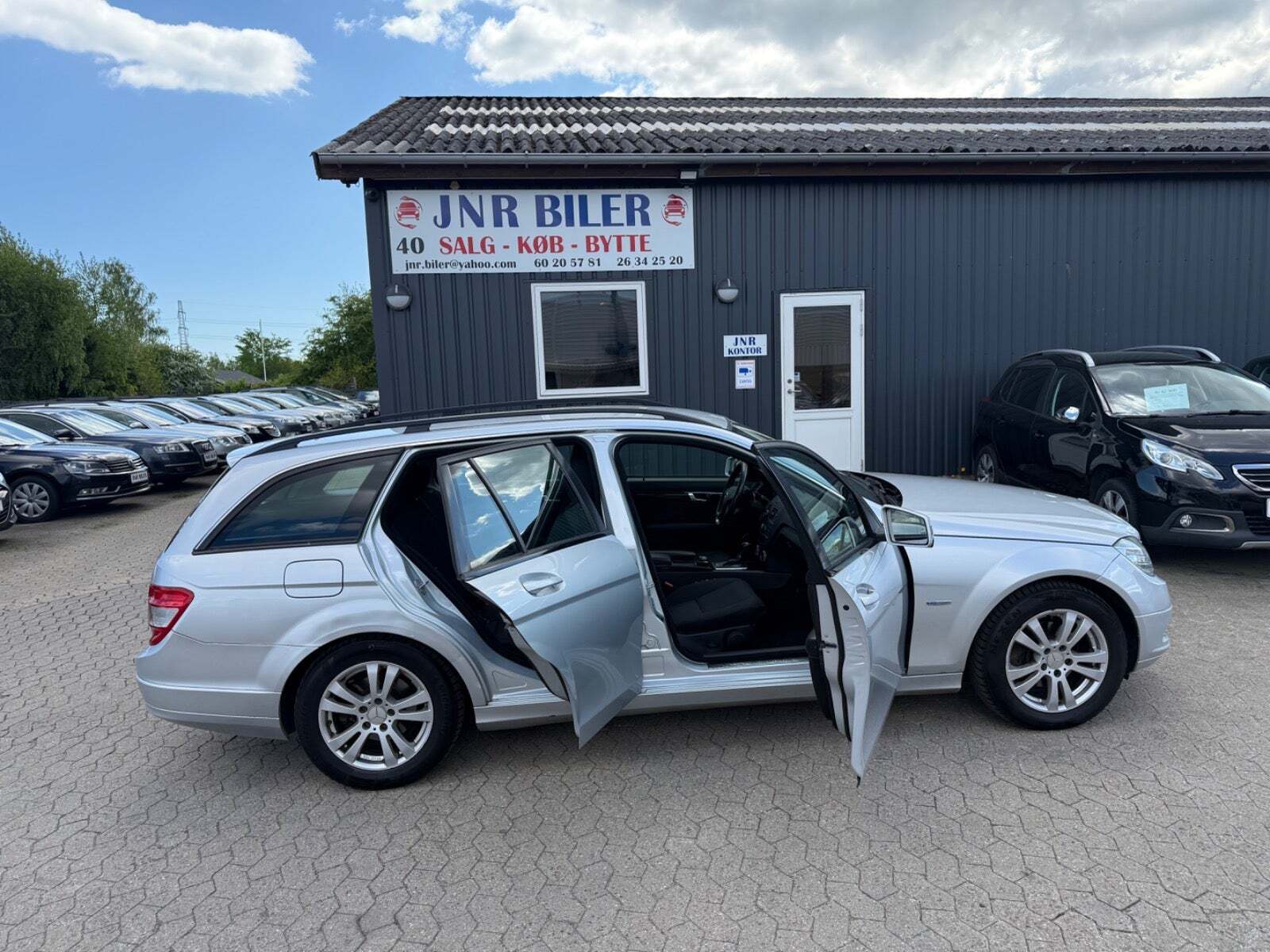 undefined Mercedes C200 fra 2011 set udefra