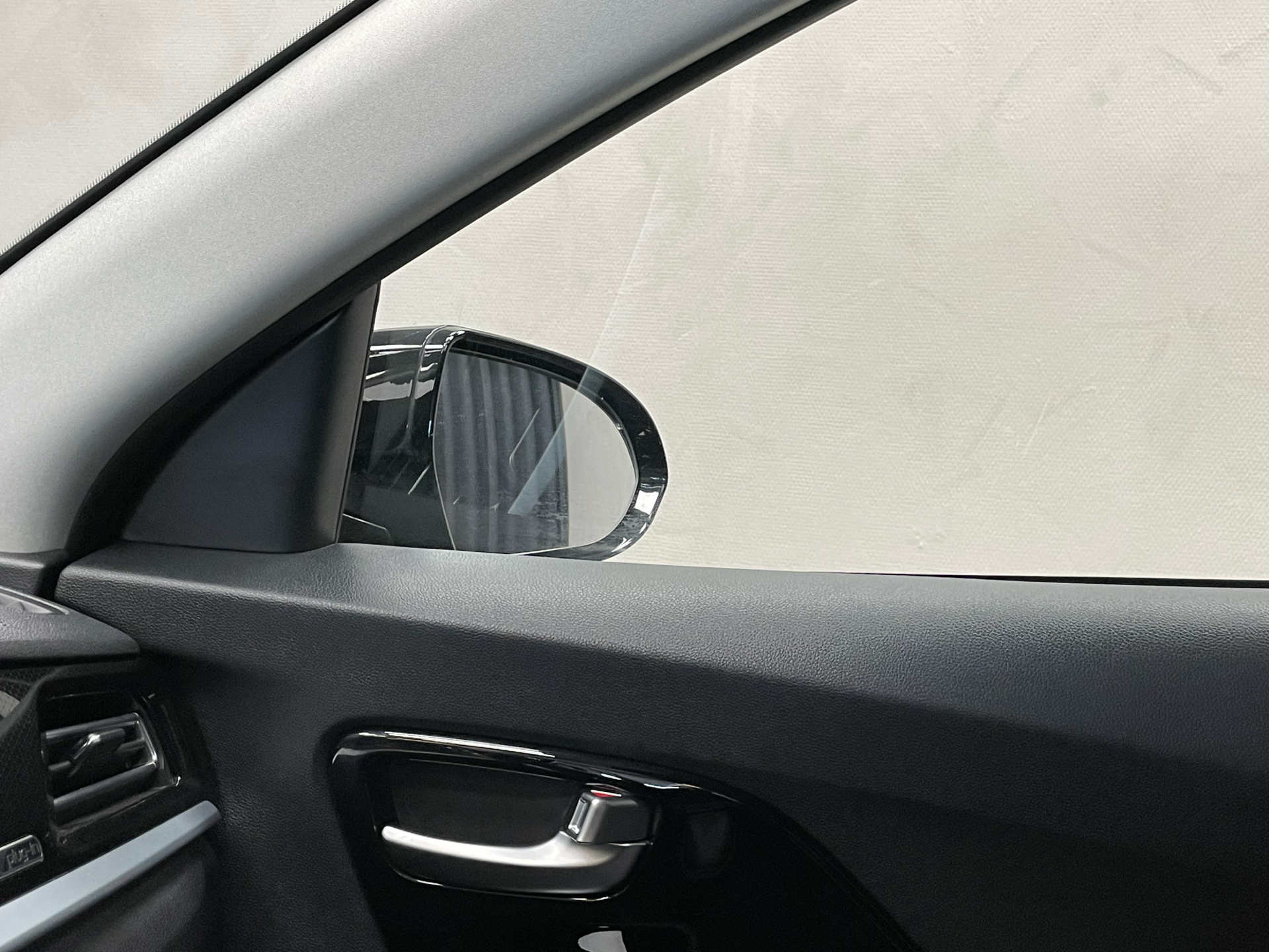 Sort Kia Niro fra 2022