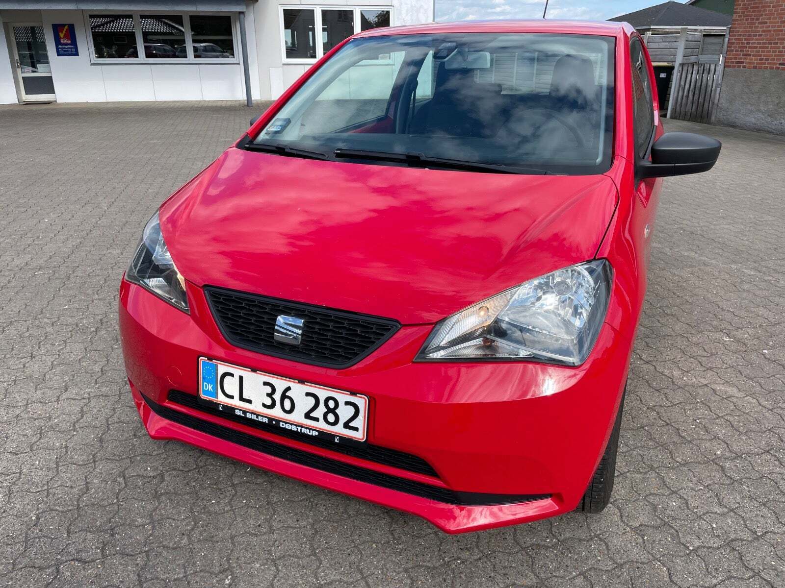 Rød Seat Mii fra 2015