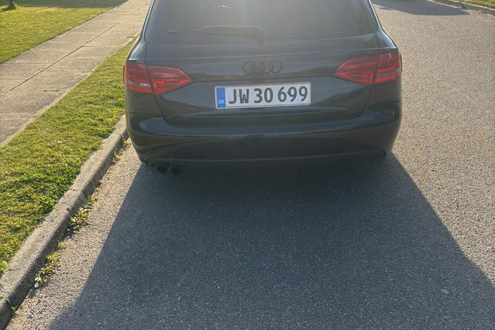 Sort Audi A4 fra 2008