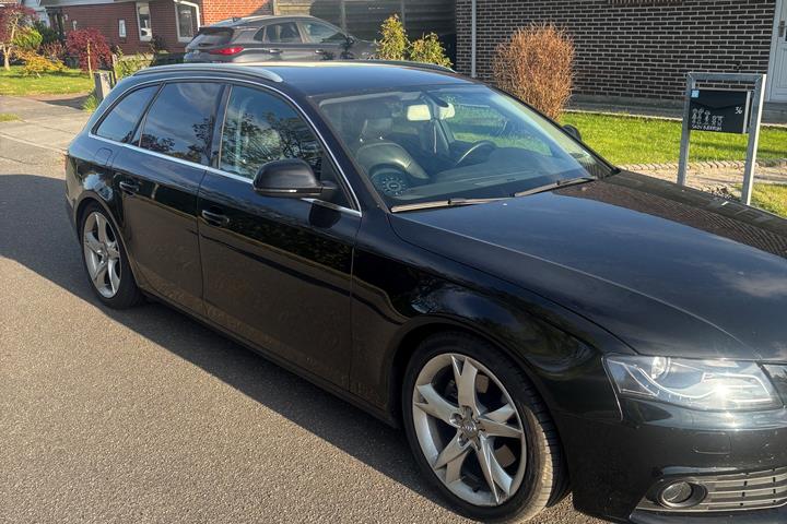 Sort Audi A4 fra 2008