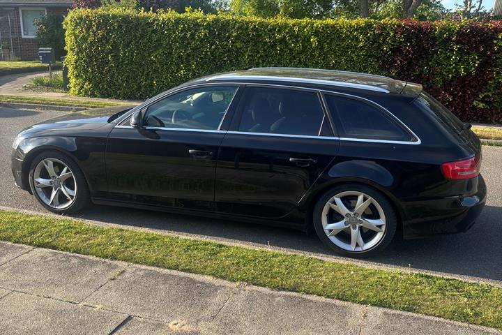 Sort Audi A4 fra 2008