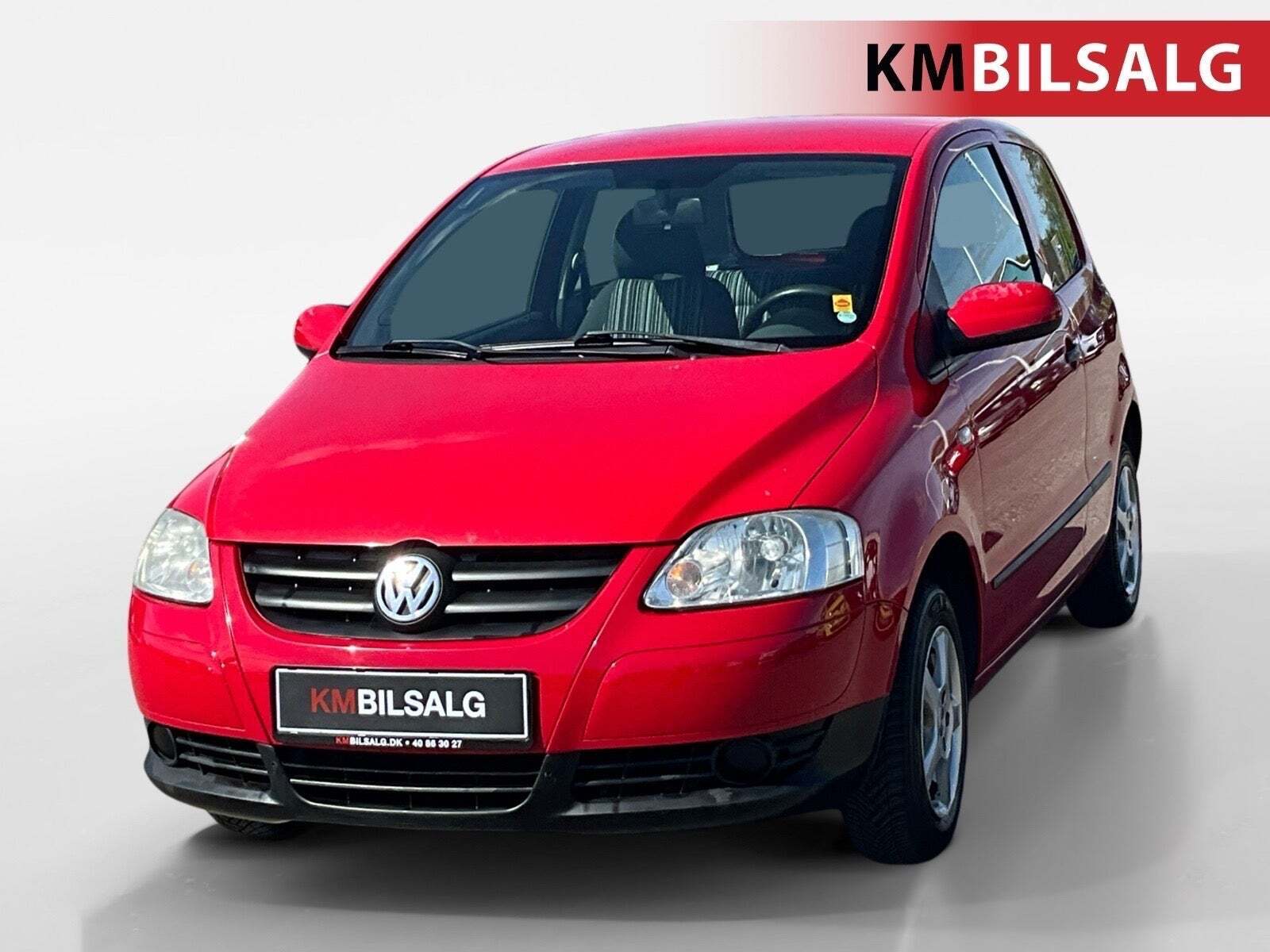 Rød VW Fox fra 2007 set udefra