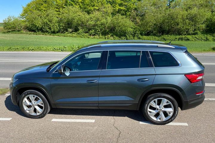 Grå Skoda Kodiaq fra 2019