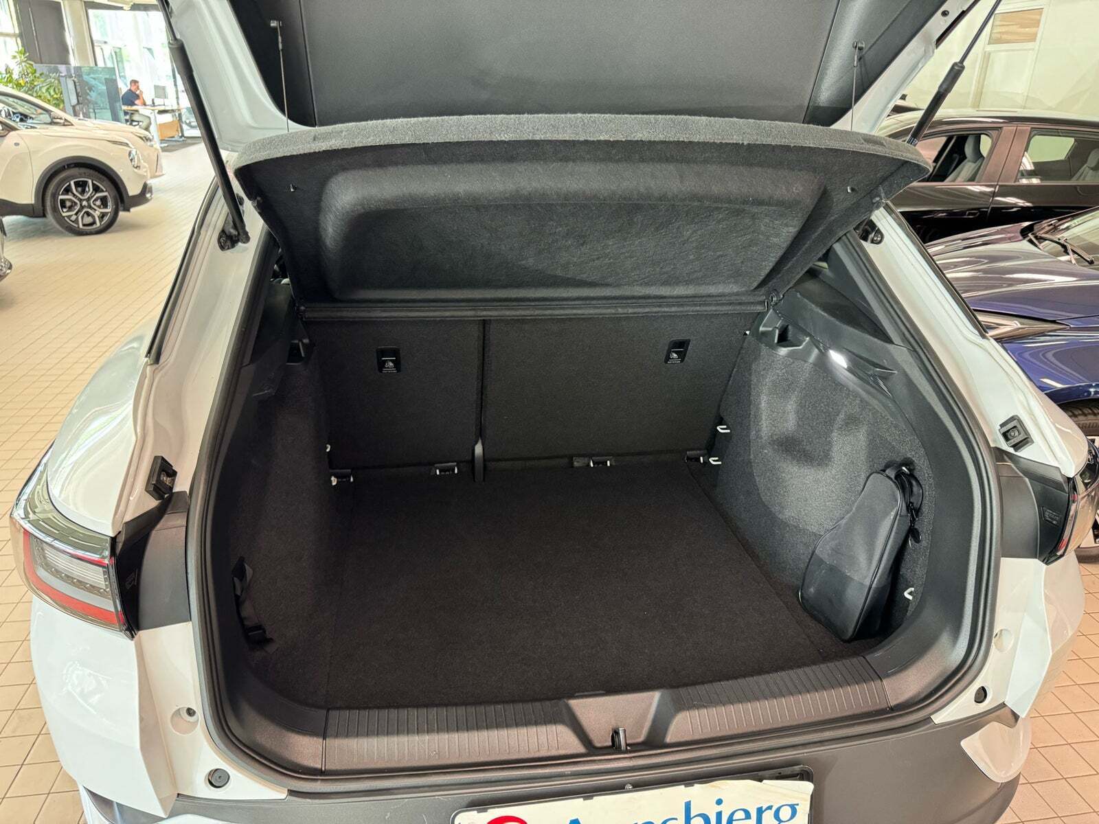 Hvid VW ID.4 fra 2024