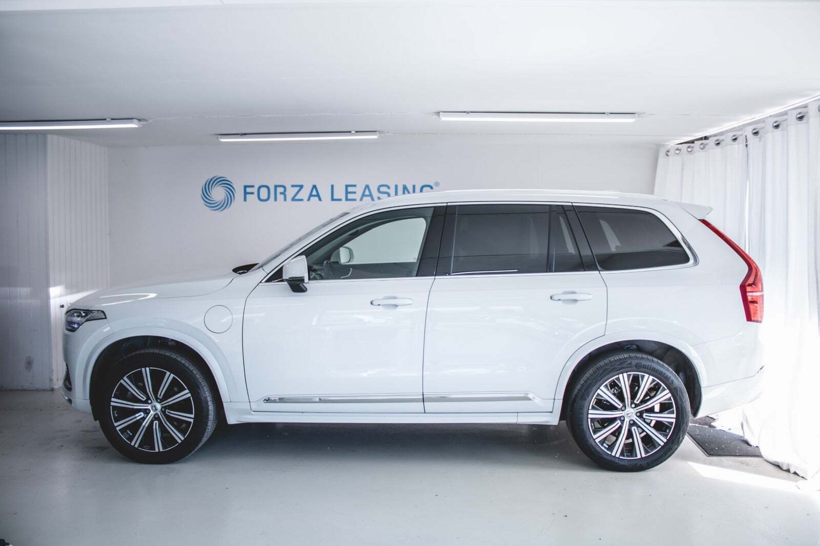 Hvid Volvo XC90 fra 2023