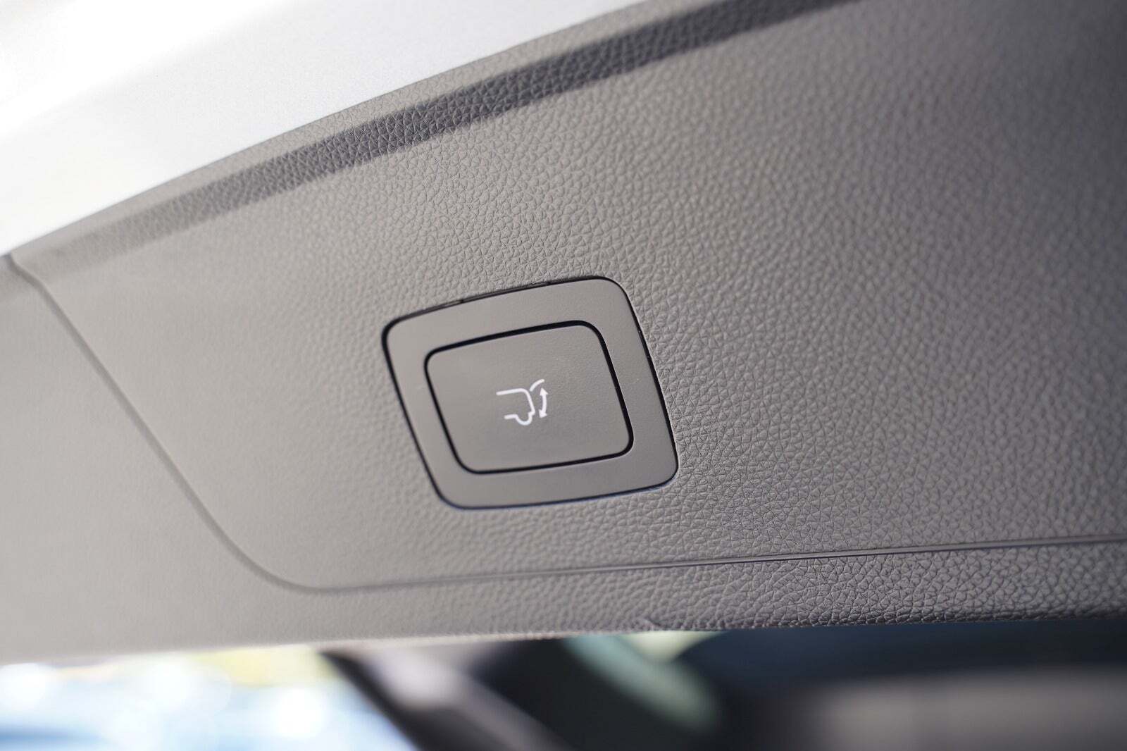 Sølv Maxus Euniq6 fra 2023