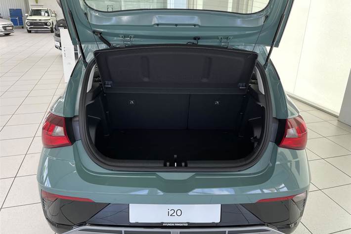 Grøn Hyundai i20 fra 2025