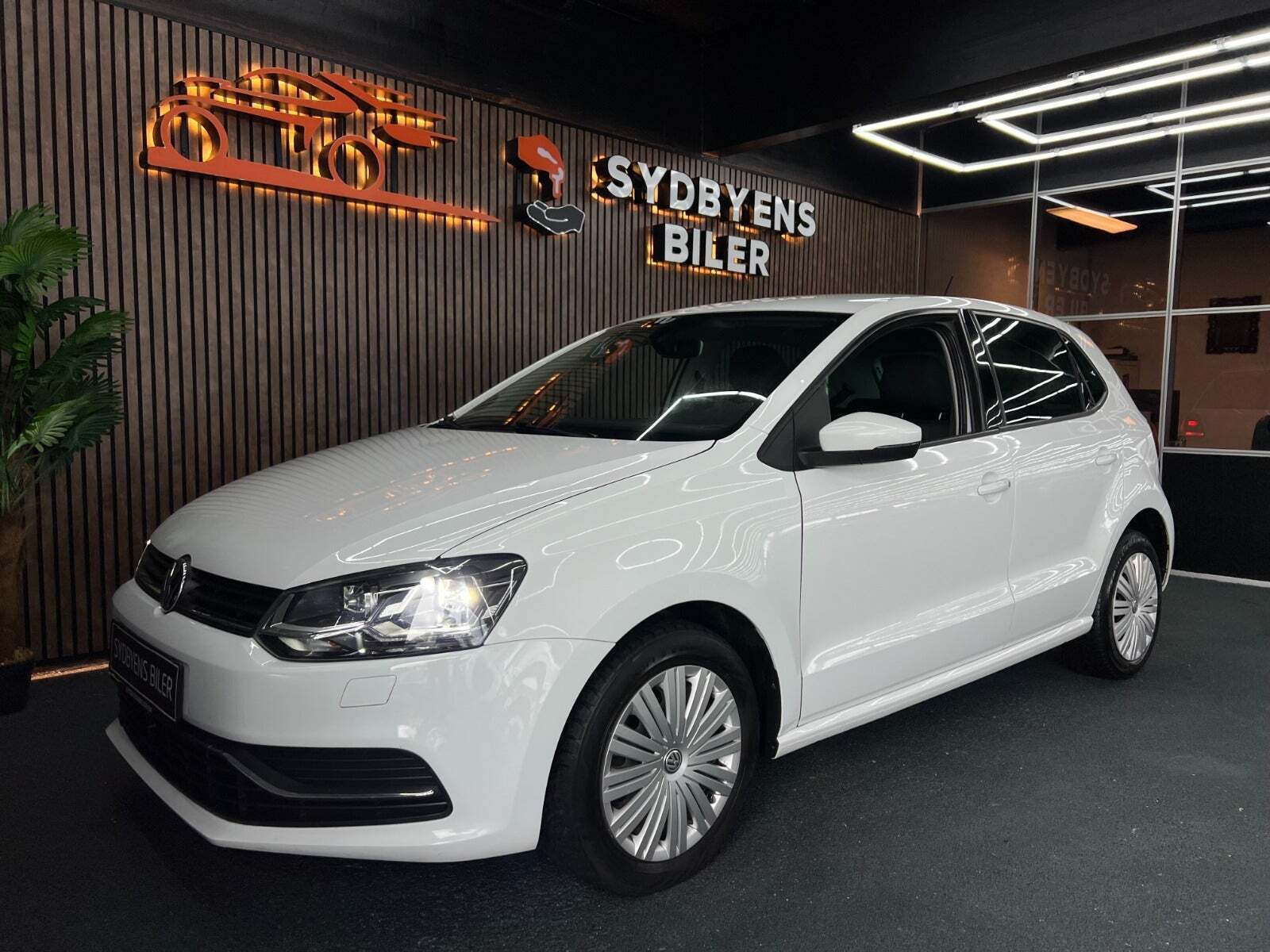 undefined VW Polo fra 2016 set udefra