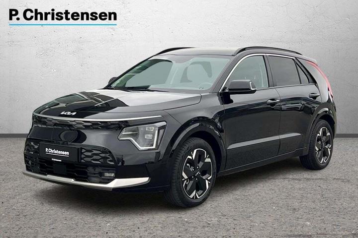 Sort Kia Niro fra 2022 set udefra
